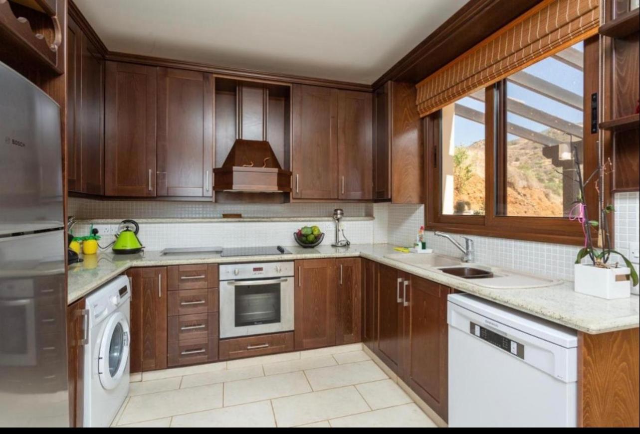 Sunset View Mermaid Villa بوموس المظهر الخارجي الصورة