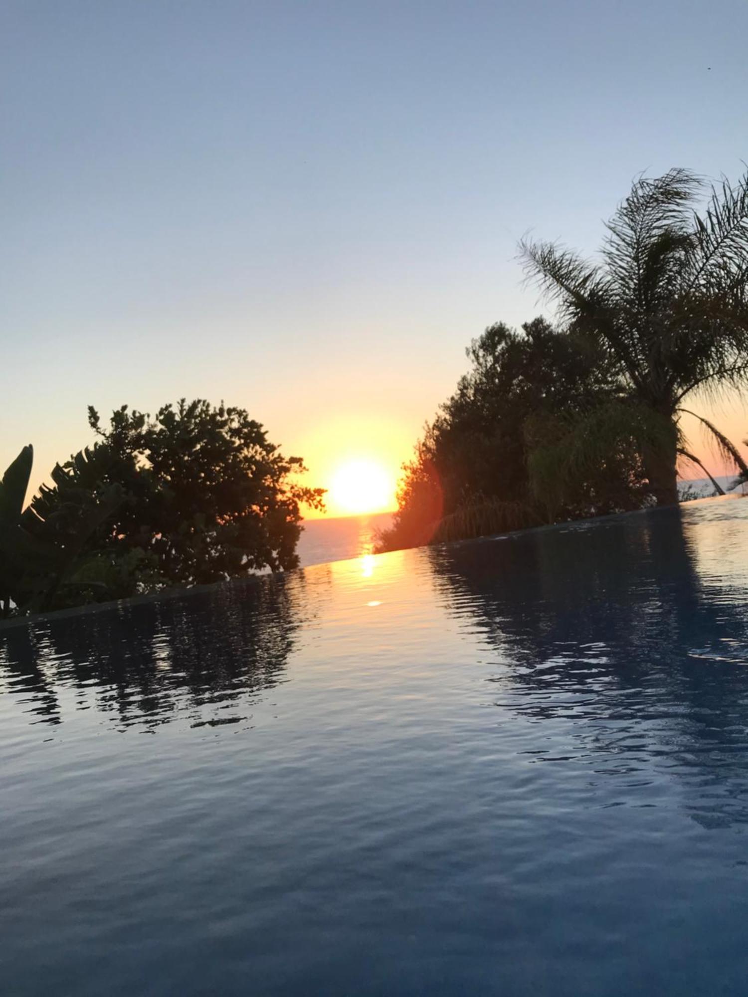 Sunset View Mermaid Villa بوموس المظهر الخارجي الصورة